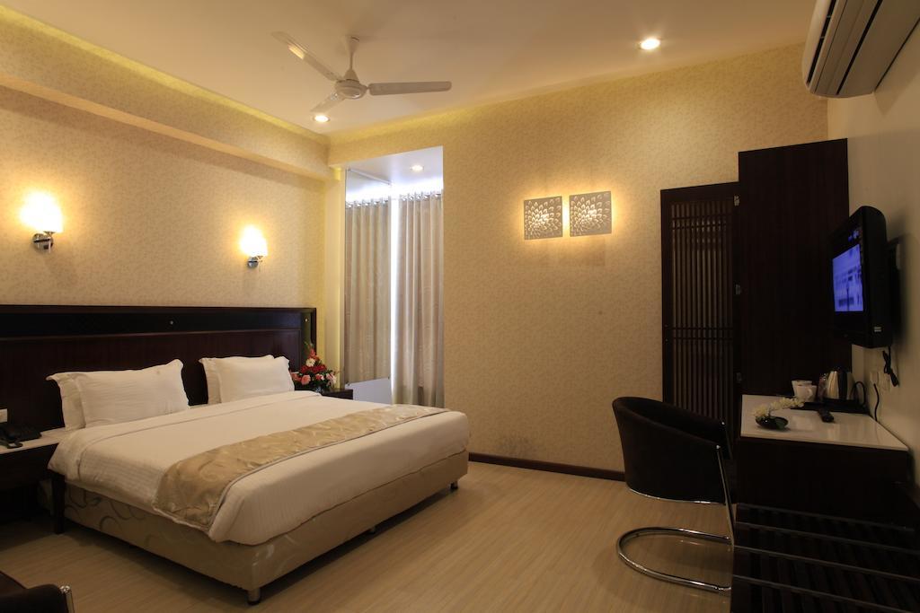 Hotel Sai Mahal Shirdi Δωμάτιο φωτογραφία